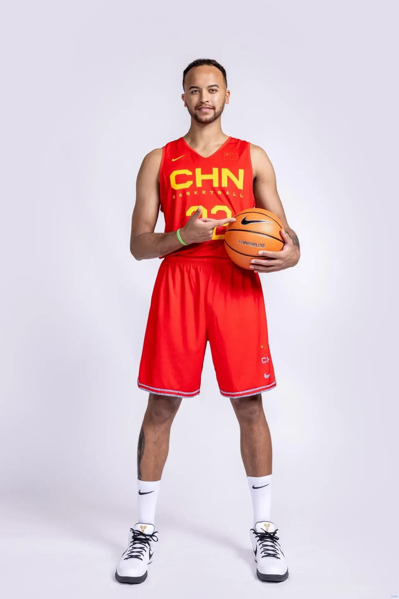 北京队在比赛中迅速反击,打破对手的防线的简单介绍 北京队在比赛中迅速反击,打破对手的防线的简单介绍
