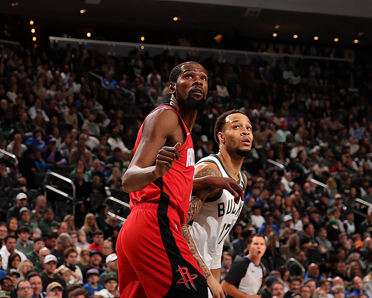 火箭战胜雄鹿,实现巅峰表现! 火箭战胜雄鹿,实现巅峰表现!