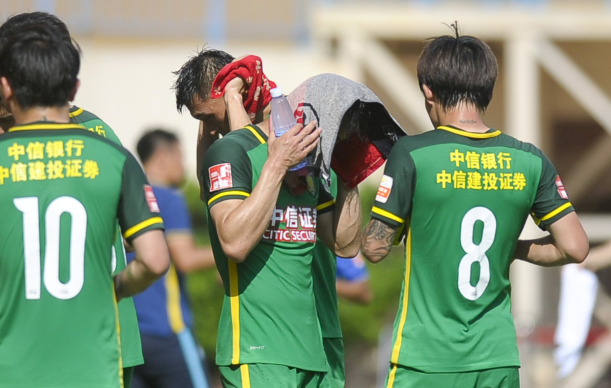 开云平台-江苏苏宁队员受伤，教练组全力照顾球员康复的简单介绍