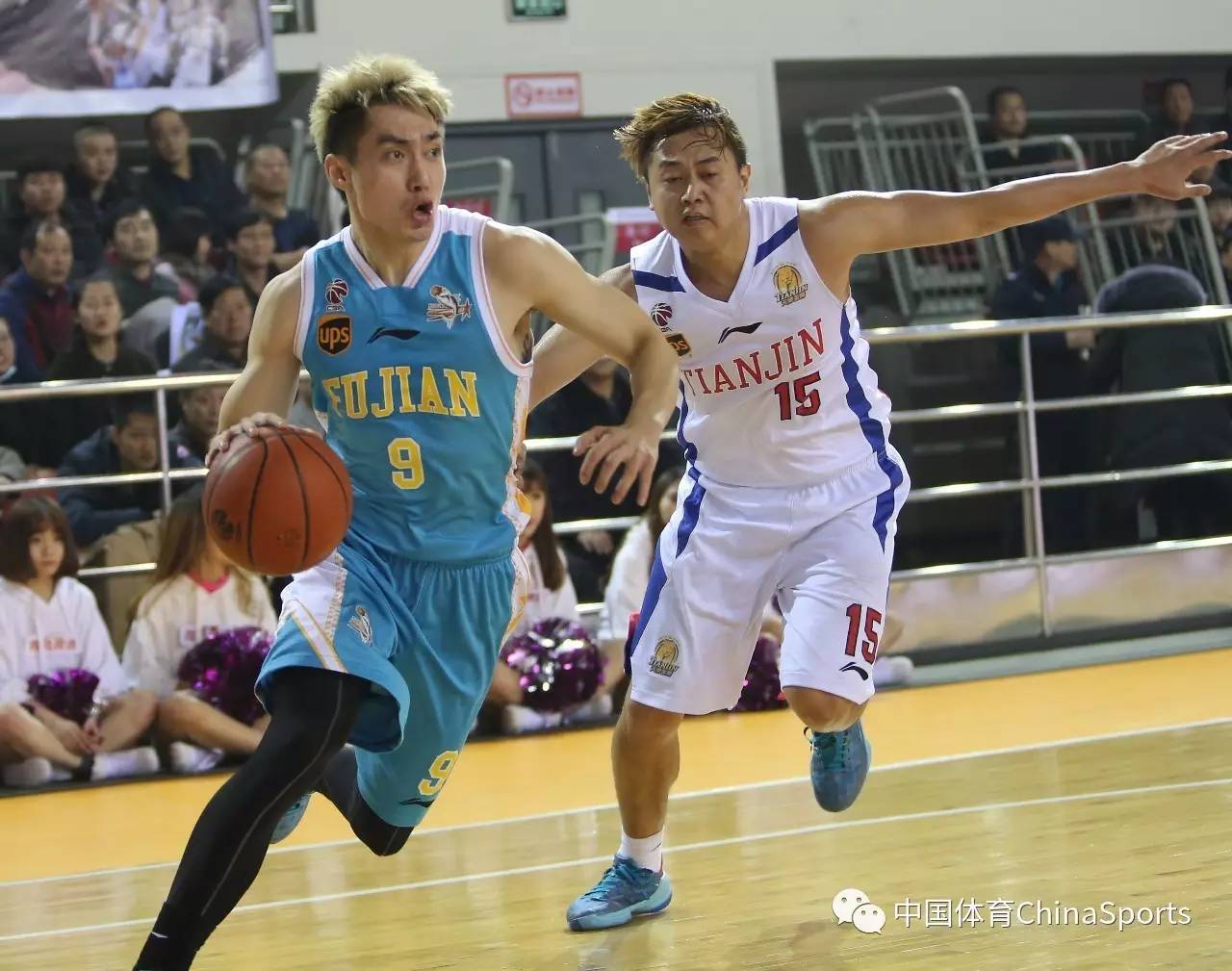 关于团队协作完美呈现，争夺金牌激烈的信息