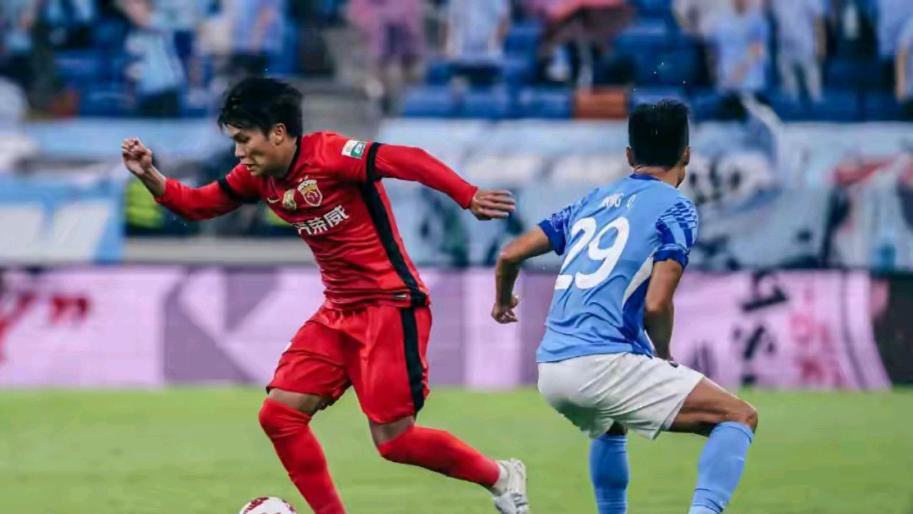 热血拼搏！亚洲杯赛事中球员不畏强敌的简单介绍