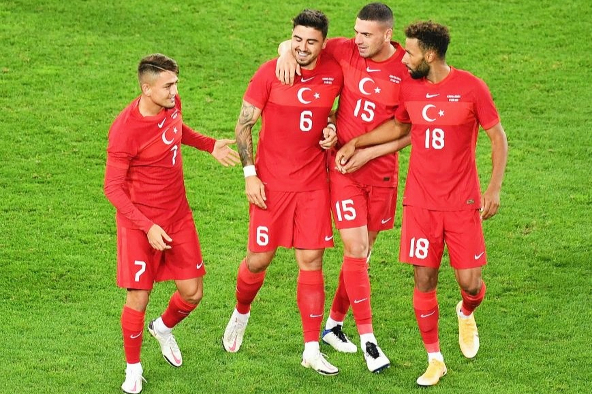 关于土耳其横扫克罗地亚，库尔图瓦惊艳四座的信息