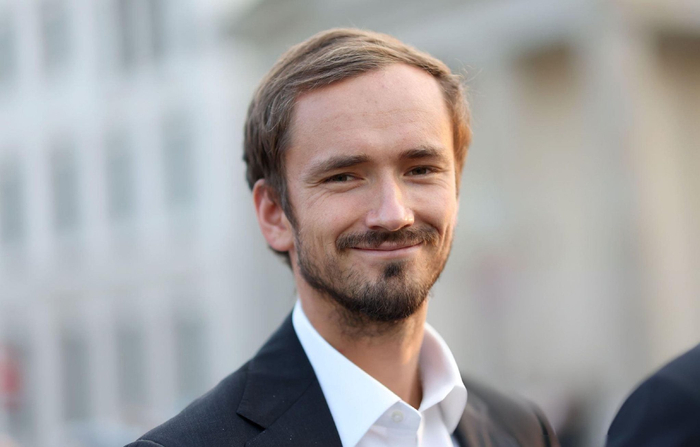 年终总决赛力克拉沃尔杯，梅德韦杰夫惊艳四座的简单介绍