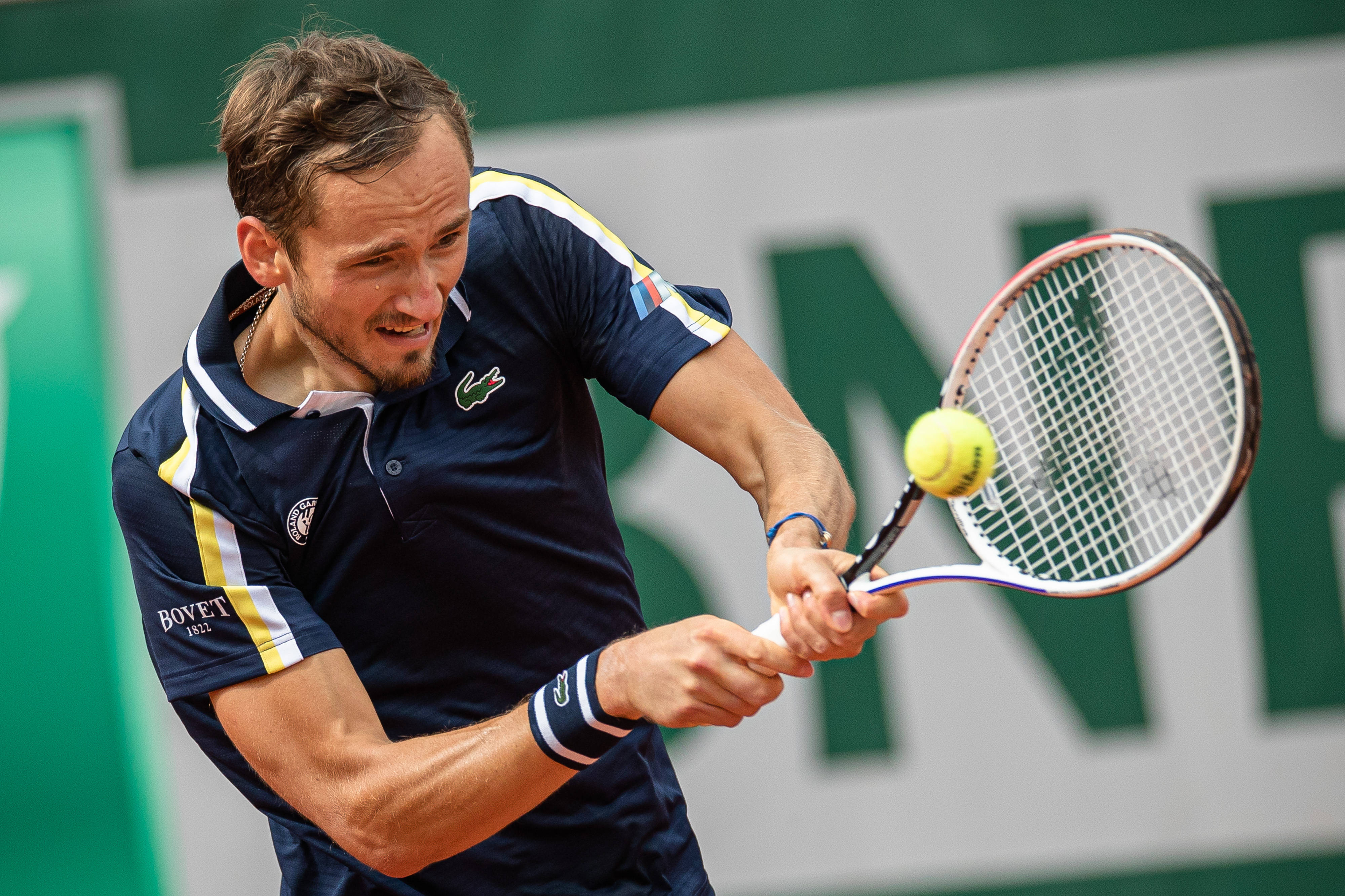 包含美国网球队轻取澳大利亚网球队，梅德韦杰夫爆发神勇的词条