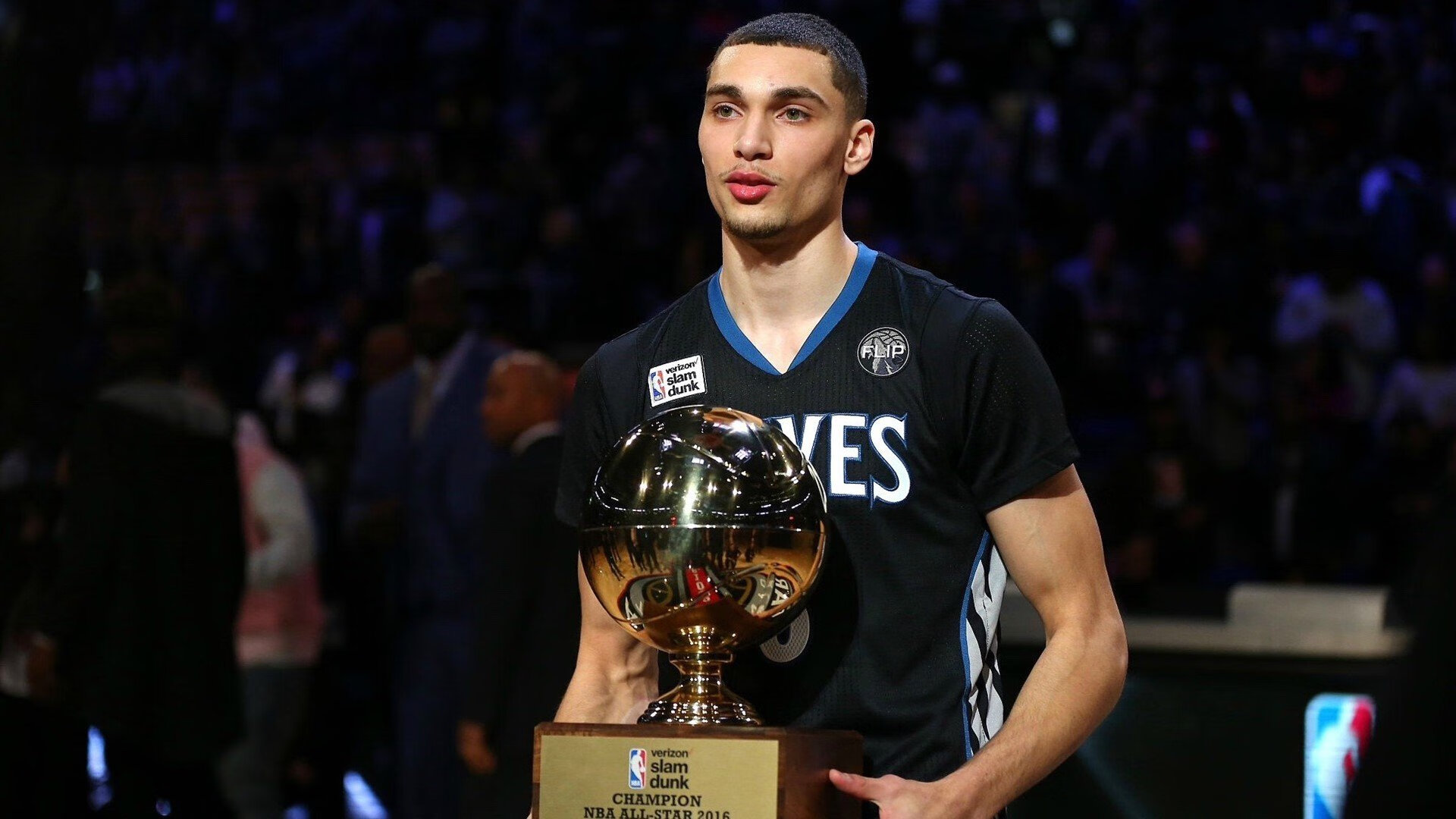 横扫雷霆，霍勒迪一剑封喉，广东队展现冠军底蕴